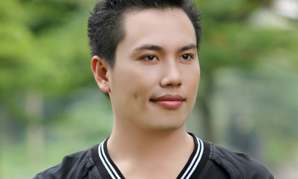 Thầy giáo dạy nhạc "gây sốt" với ca khúc viết về sinh viên