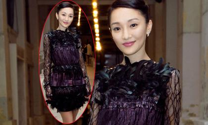 Châu Tấn diện váy lông chim cá tính giữa dàn sao ngoại