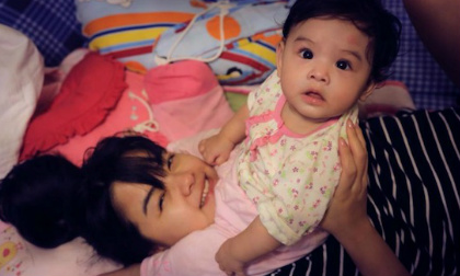 Phạm Quỳnh Anh khoe ảnh con gái nghịch ngợm