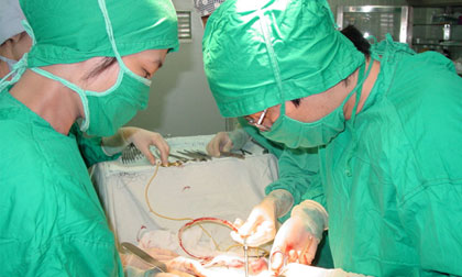 Suýt mất "súng" vì tự tăng kích cỡ để... cưới vợ