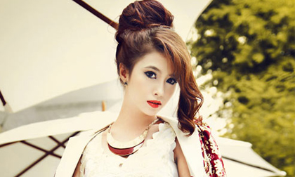 Hot girl Việt My cá tính trên phố