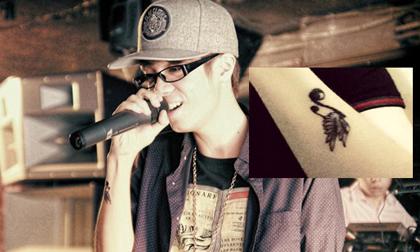 Bùi Anh Tuấn lại gây chú ý với hình xăm trên tay