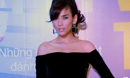 Võ Hoàng Yến hóa "phụ nữ tứ tuần" vì lỗi tóc