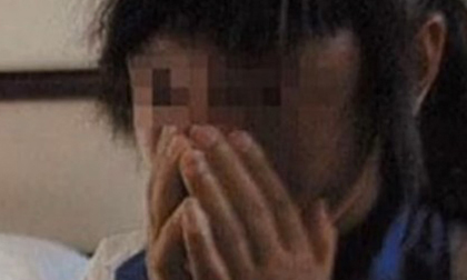 Ham tiền, bé gái học tiểu học rủ bạn cùng lớp đi bán dâm