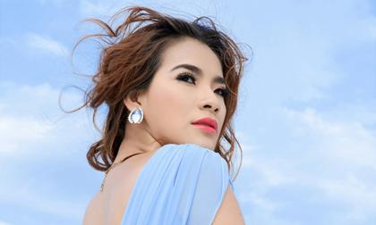 Quý bà Bích Dự thử sức với Hoa hậu phu nhân áo dài Việt Nam