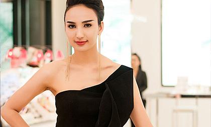 Ngọc Diễm diện váy dạ hội khoe khéo vai trần quyến rũ 