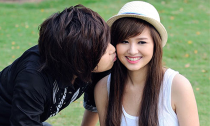 Những bóng hồng gắn bó với sự nghiệp của Wanbi Tuấn Anh