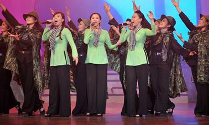 Nhóm Mắt Ngọc tái hiện hình ảnh các nữ chiến sĩ năm xưa