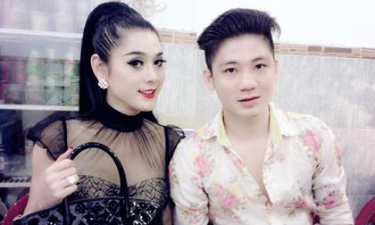 Lâm Chi Khanh gợi cảm bên bạn trai