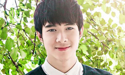 Hot boy ‘Hà Nội, em yêu anh’ cực giống Cổ Cự Cơ