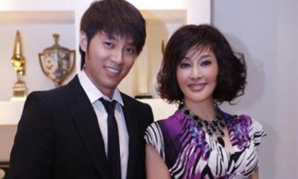 Hé lộ loạt ảnh "luôn bên nhau" của Lưu Hiểu Khánh và quản lý trẻ