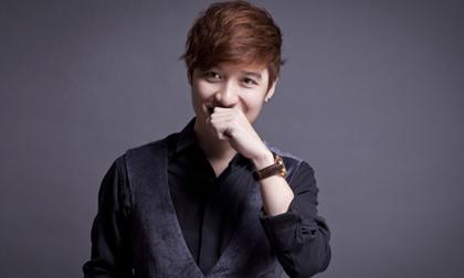 Hotboy The Voice Trần Hoàng tự tin làm "người mẫu"