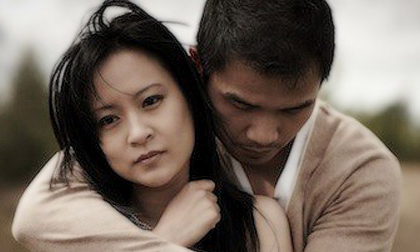 Lỡ yêu mẹ vợ tương lai