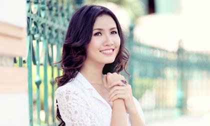 Phan Thị Mơ rạng rỡ trong nắng chiều