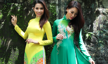 Giải bạc siêu mẫu Thùy Linh khoe dáng nuột trong tà áo dài