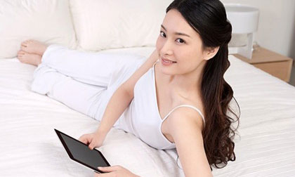 Được sếp ve vãn, vợ lên mặt với chồng