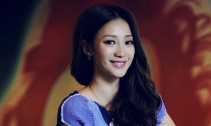 Ngắm cô gái thời thượng Liễu Nham với thời trang "cực chất"