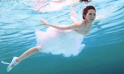 "Thiên nga trắng" Mai Thỏ đang lo sợ bị thiên nga đen giết hại