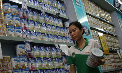 Giá sữa cao 9 lần: Báo cáo Thủ tướng