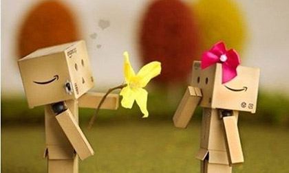 Cười với trai bản yêu cô giáo trẻ