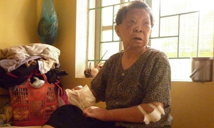 Hà Nội: Bệnh nhân phong bị ăn bớt thuốc? 