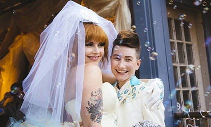 Ảnh cưới đẹp long lanh của các cặp đồng tính nữ