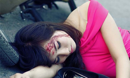 Hot girl gây sốc với bộ ảnh về tai nạn giao thông kinh hoàng