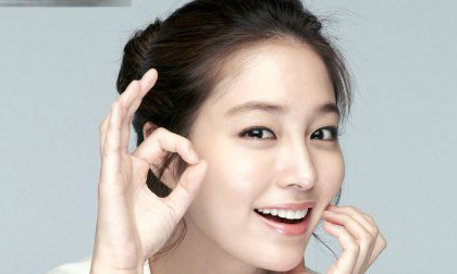 Vợ Lee Byung Hun có chiếc mũi đẹp nhất Hàn Quốc 