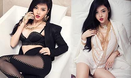 Julia Hồ nóng bỏng nội y, khoe loạt trang sức hàng hiệu tuyệt đẹp 