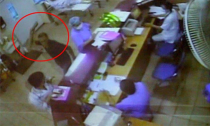 Người nhà bệnh nhân tấn công bác sĩ bệnh viện Bạch Mai