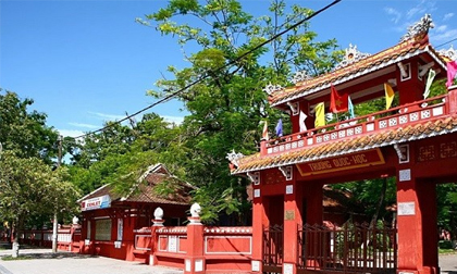 Ghé thăm 2 ngôi trường cổ kính nhất xứ Huế
