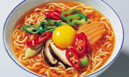 Trẻ kém thông minh vì ăn nhiều… mì tôm!