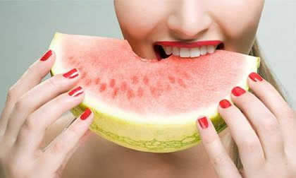 Mẹo làm đẹp da từ quả dưa hấu