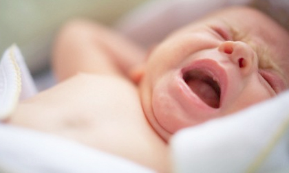 Những dấu hiệu nhận biết trẻ bị còi xương