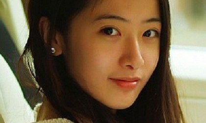 Trở thành hot girl đình đám vì bị chụp hình lén