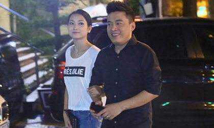 Lam Trường và vợ 9X đi ăn đêm cùng dàn sao Việt