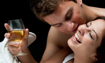 Nâng cấp đời sống ái ân bằng ngôn ngữ 'mật ngọt'