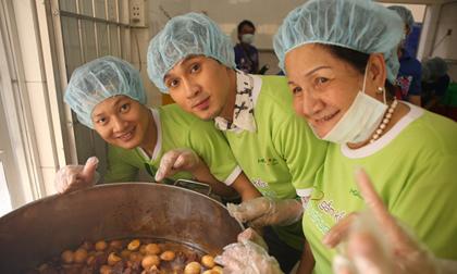 Nguyên Vũ lộ diện tươi rói sau scandal 'sàm sỡ' Quế Vân