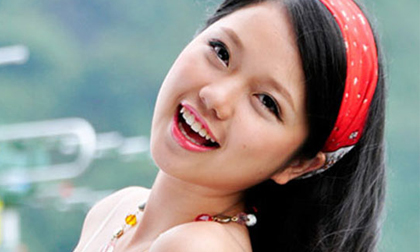 Hotgirl Ngoại thương trở thành đại biểu thế giới về hòa bình