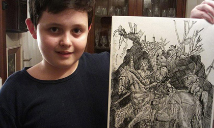 Ngưỡng mộ tài vẽ tranh của thần đồng hội họa nhí