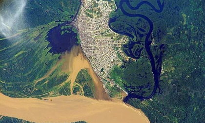 Ấn tượng thành phố nằm giữa rừng Amazon