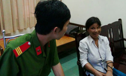 Rúng động người đàn bà giết chết con vì con đòi bú