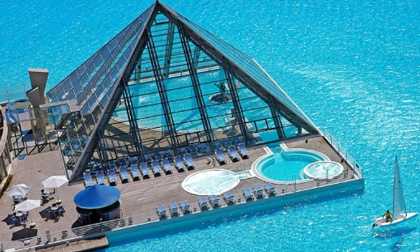 Ngây ngất với vẻ đẹp thiên đường của bể bơi lớn nhất thế giới