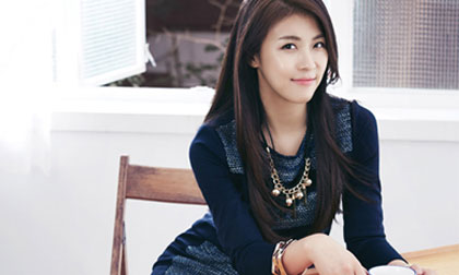 'Hoàng hậu Ki' tươi trẻ và cá tính với trang phục mùa Thu