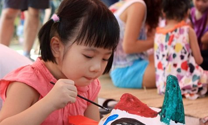 Chơi đồ chơi 'rẻ tiền' con tôi vẫn thông minh