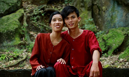 Chuyện tình rung động của cô gái khiếm thị và chàng sinh viên thanh nhạc