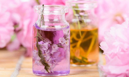 Bí quyết tự nhiên trị đôi chân bốc mùi