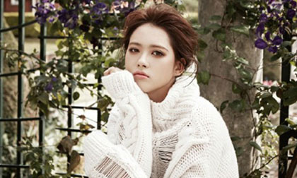 Go Ara đẹp mơ màng giữa trời thu London thơ mộng