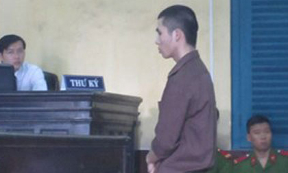 Giết người vì bị ép xe rơi xuống ổ gà