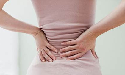 5 thủ phạm gây đau lưng sau sinh
